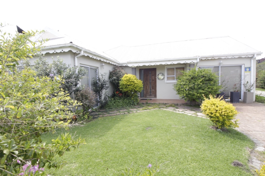 3 Bedroom Property for Sale in Marina Martinique Eastern Cape